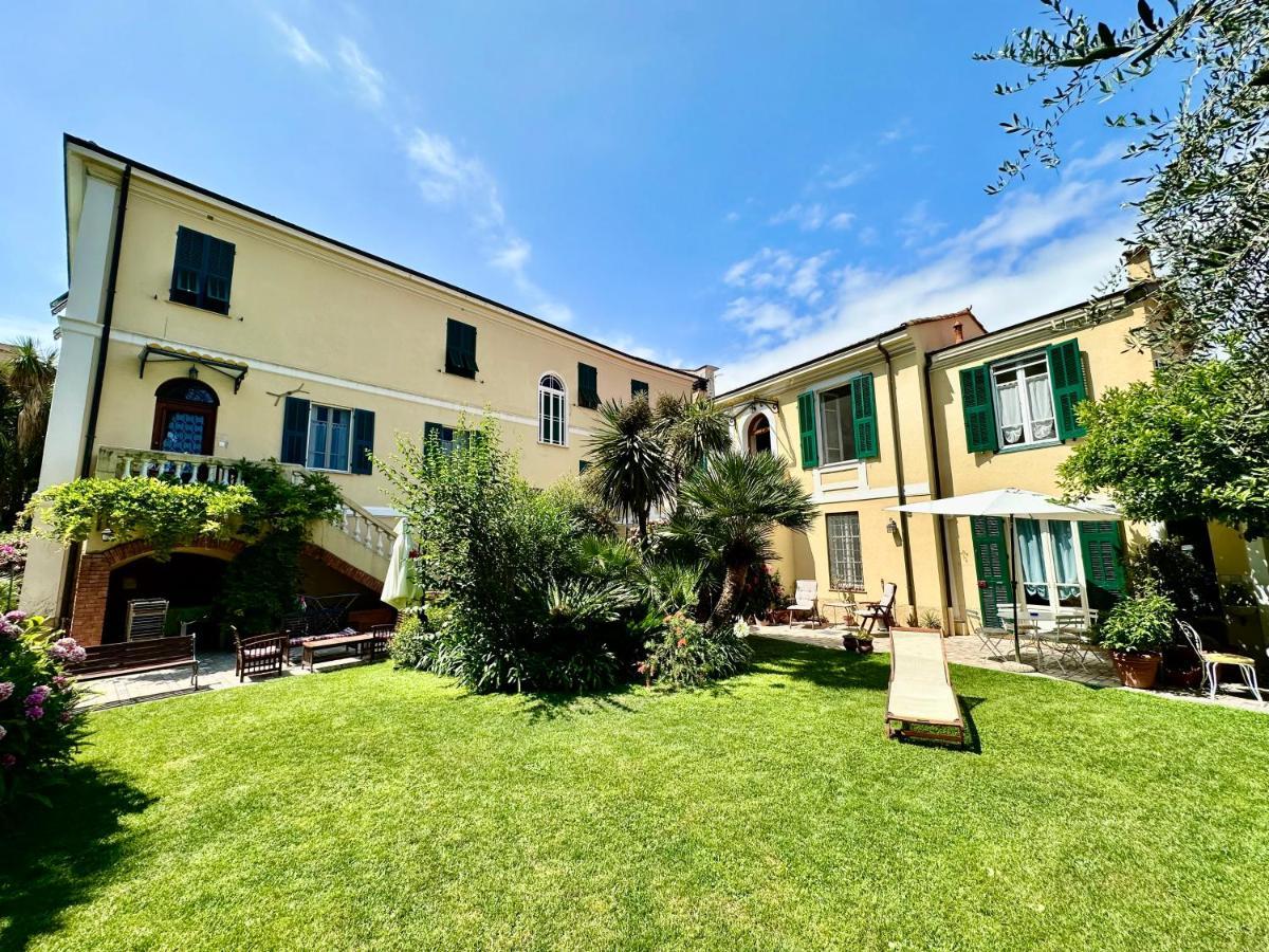 Villa Angelina - Casa Glicine Vallecrosia Exterior photo