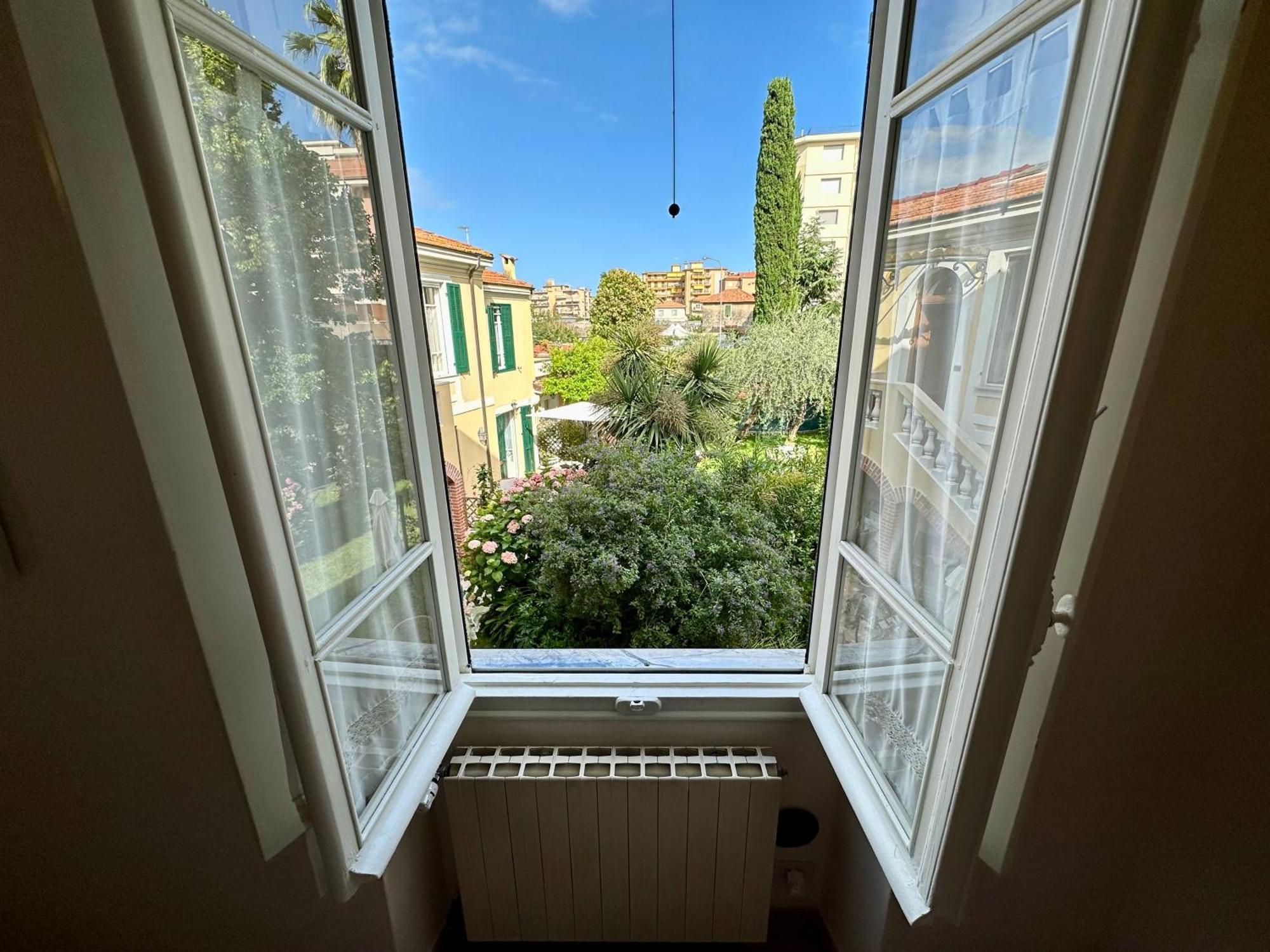 Villa Angelina - Casa Glicine Vallecrosia Exterior photo