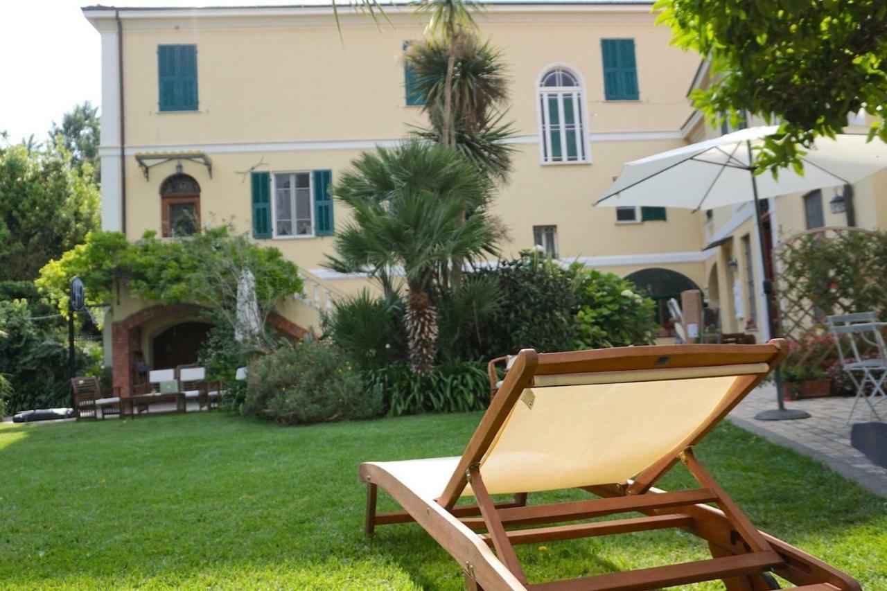 Villa Angelina - Casa Glicine Vallecrosia Exterior photo